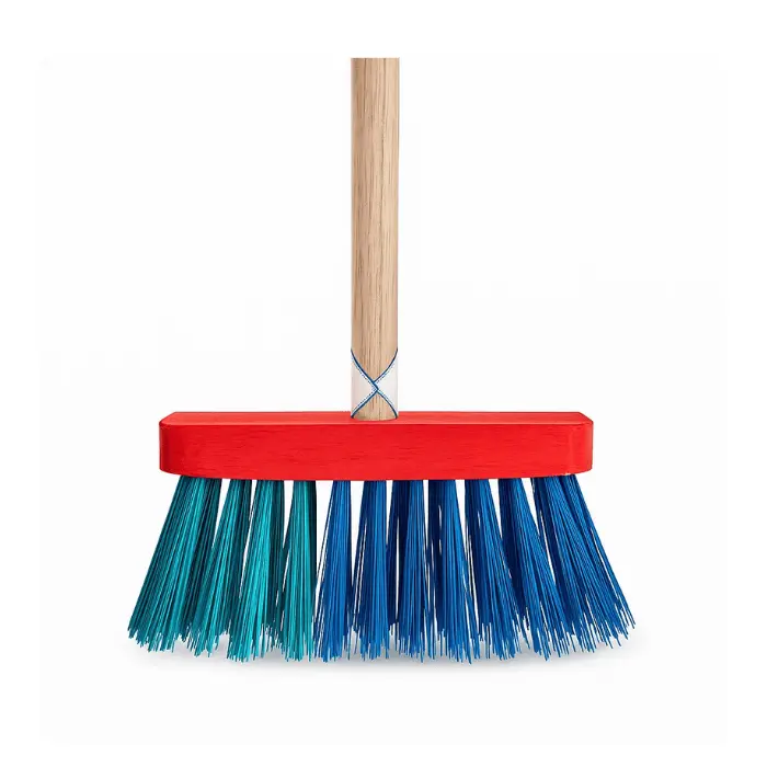 Escoba De Madera de 25cm Con Cerdas De Nailon