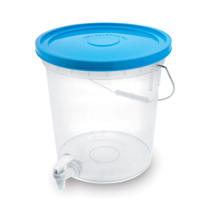 Balde Comercial 16L C/ Tapa Asa De Metal y Caño 